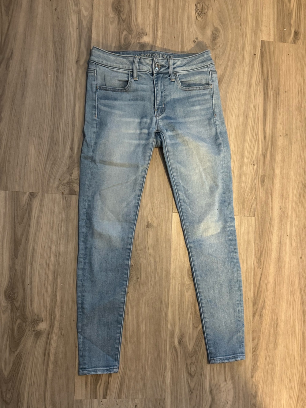American Eagle Outfitters Light Wash Jeggings Size 2 Short